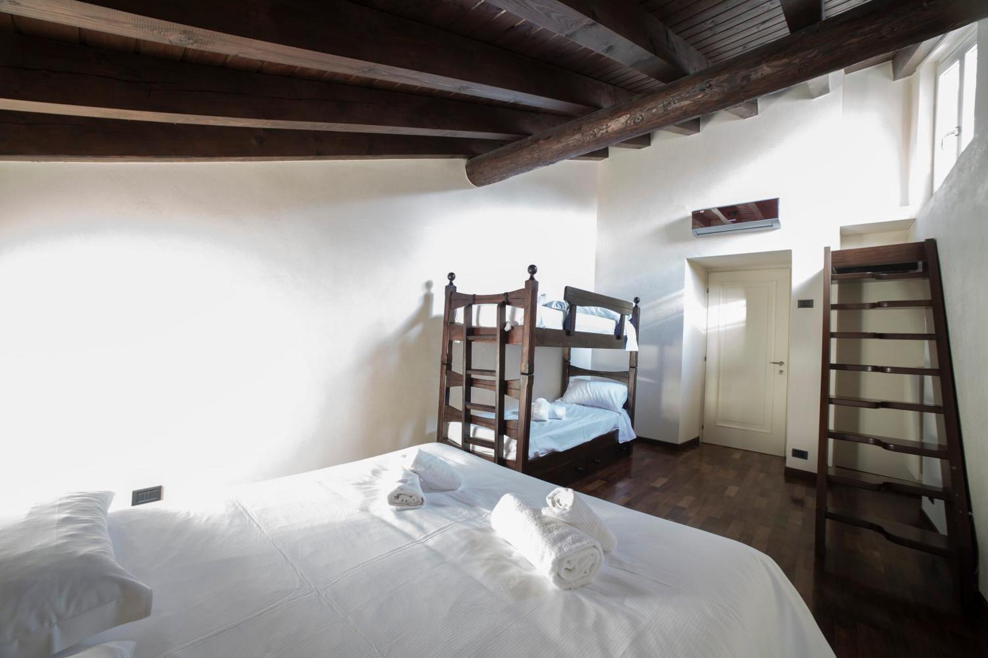 Ferienwohnung Dimora Storica Vicolo Del Volto Iseo Exterior foto