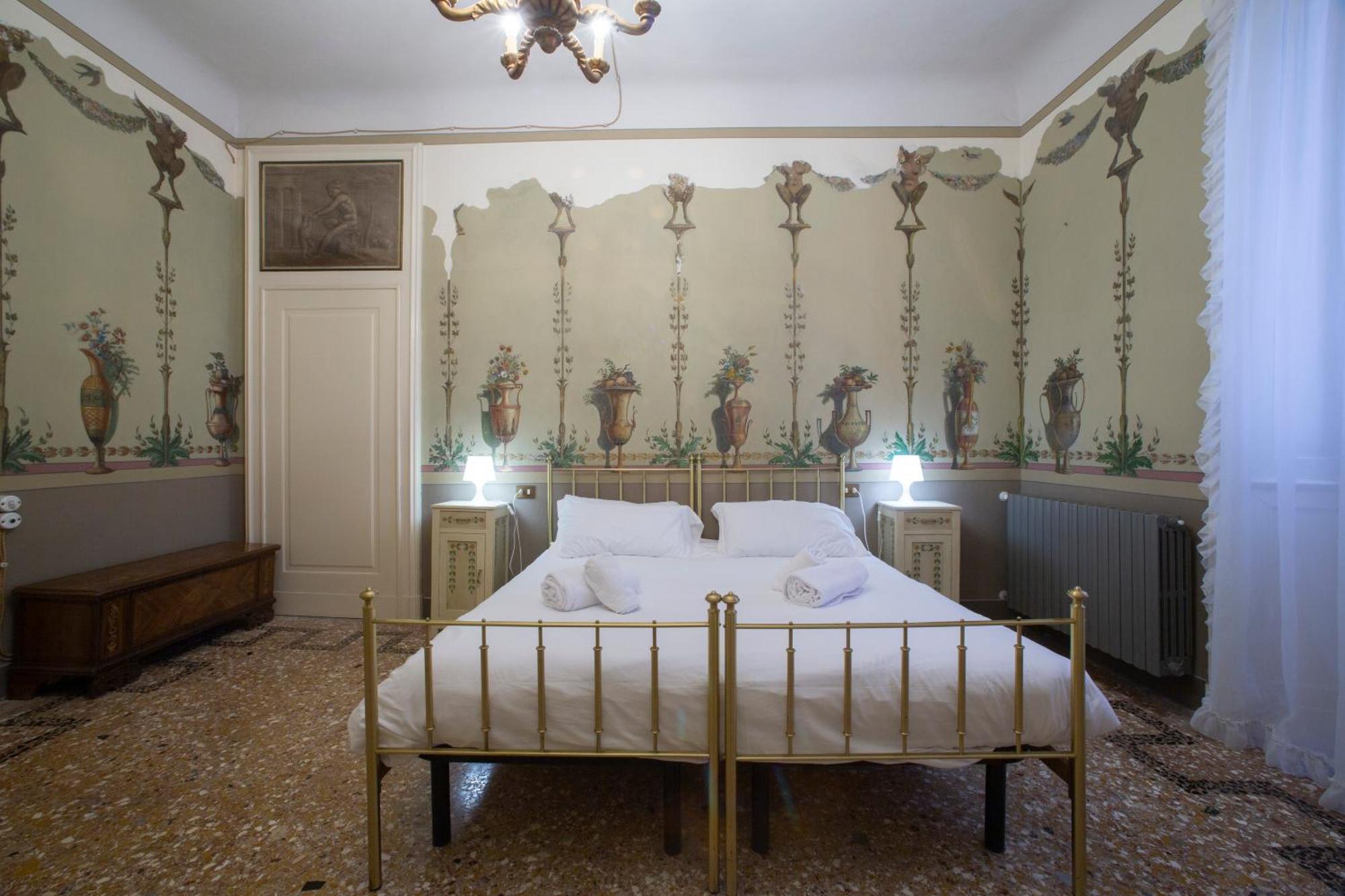Ferienwohnung Dimora Storica Vicolo Del Volto Iseo Exterior foto